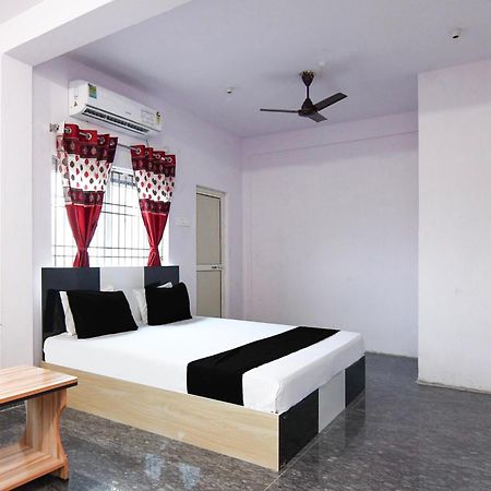 Hotel O Silk City Palace Brahmapur Esterno foto
