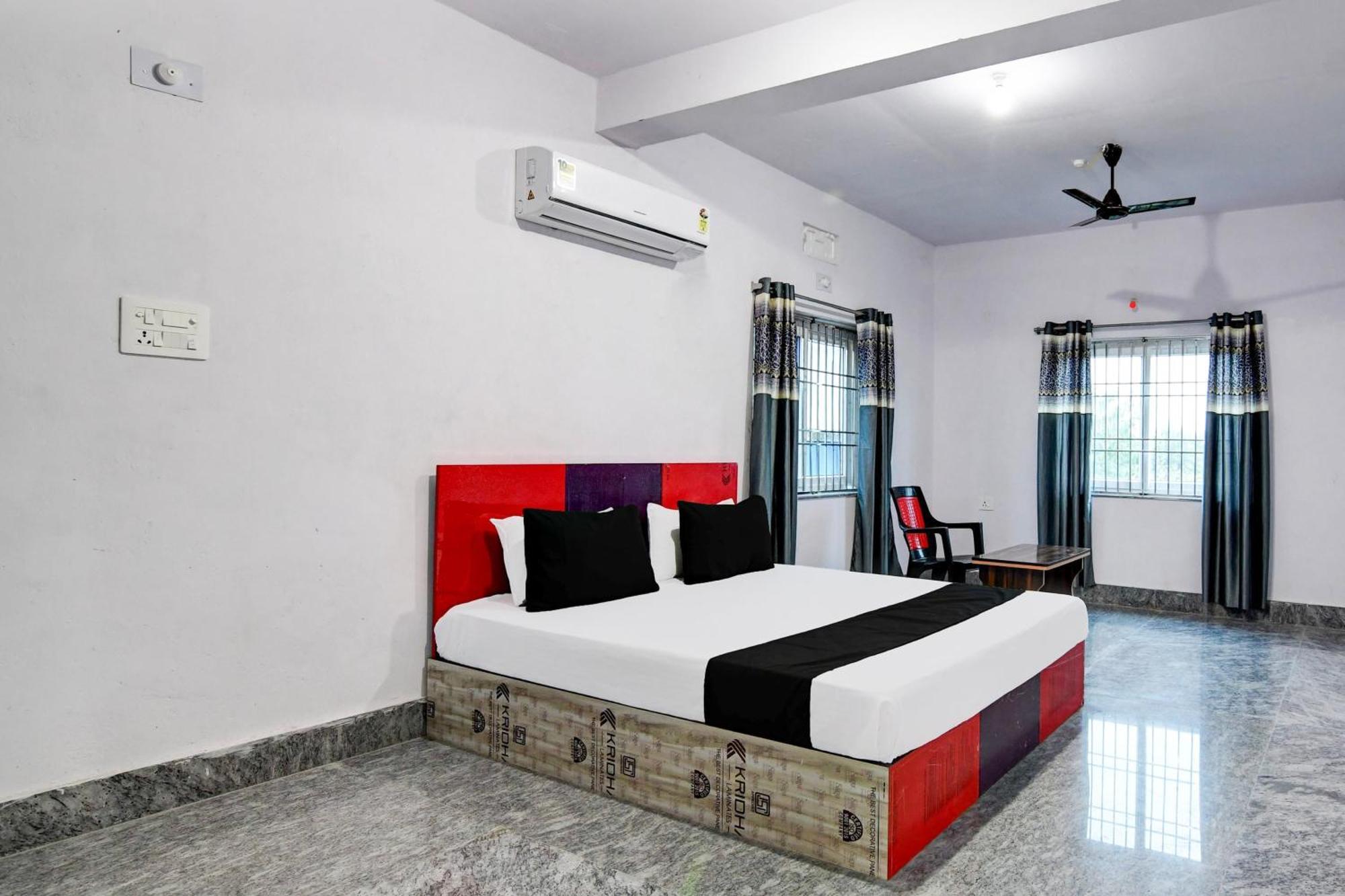 Hotel O Silk City Palace Brahmapur Esterno foto