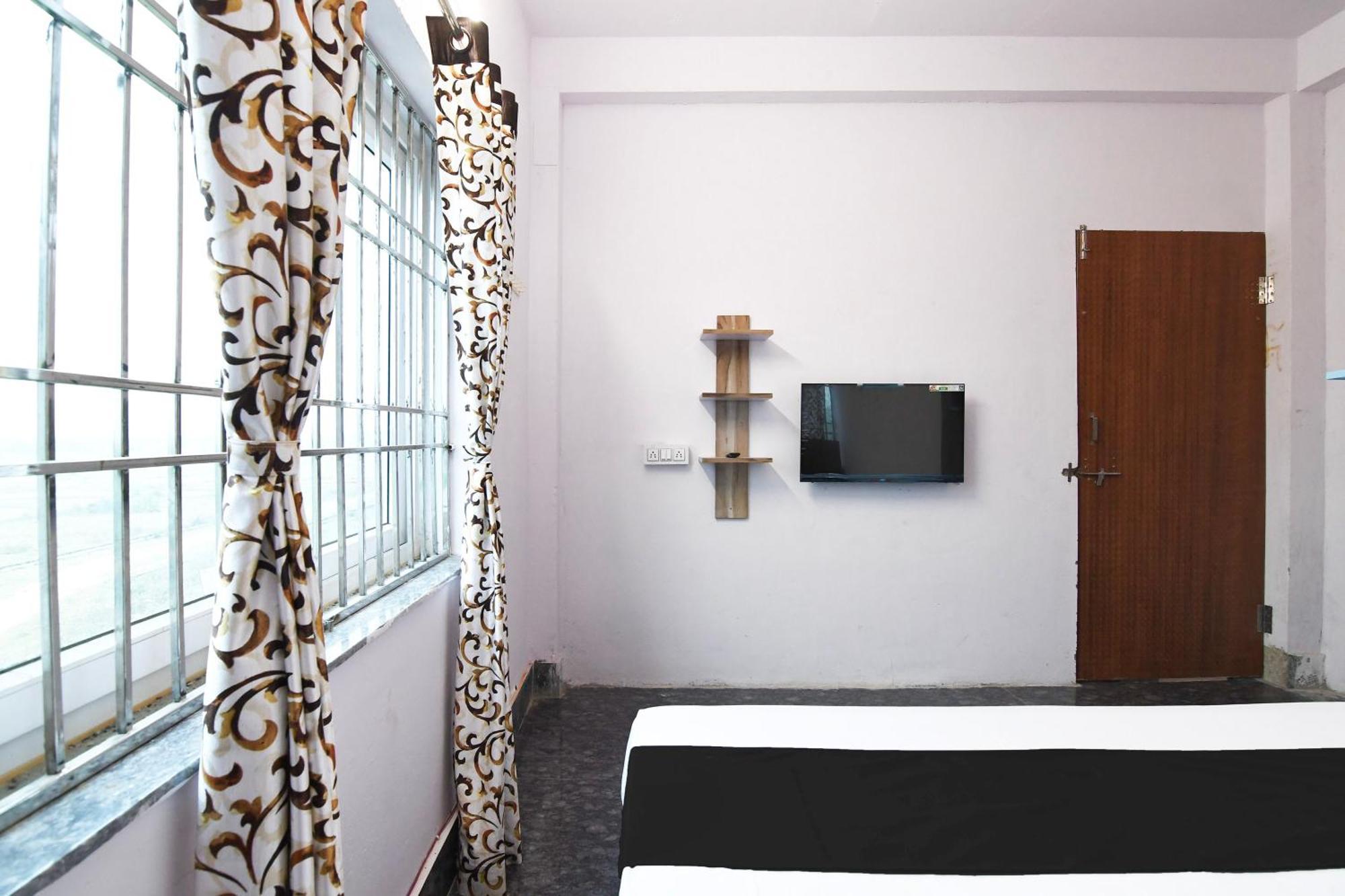 Hotel O Silk City Palace Brahmapur Esterno foto