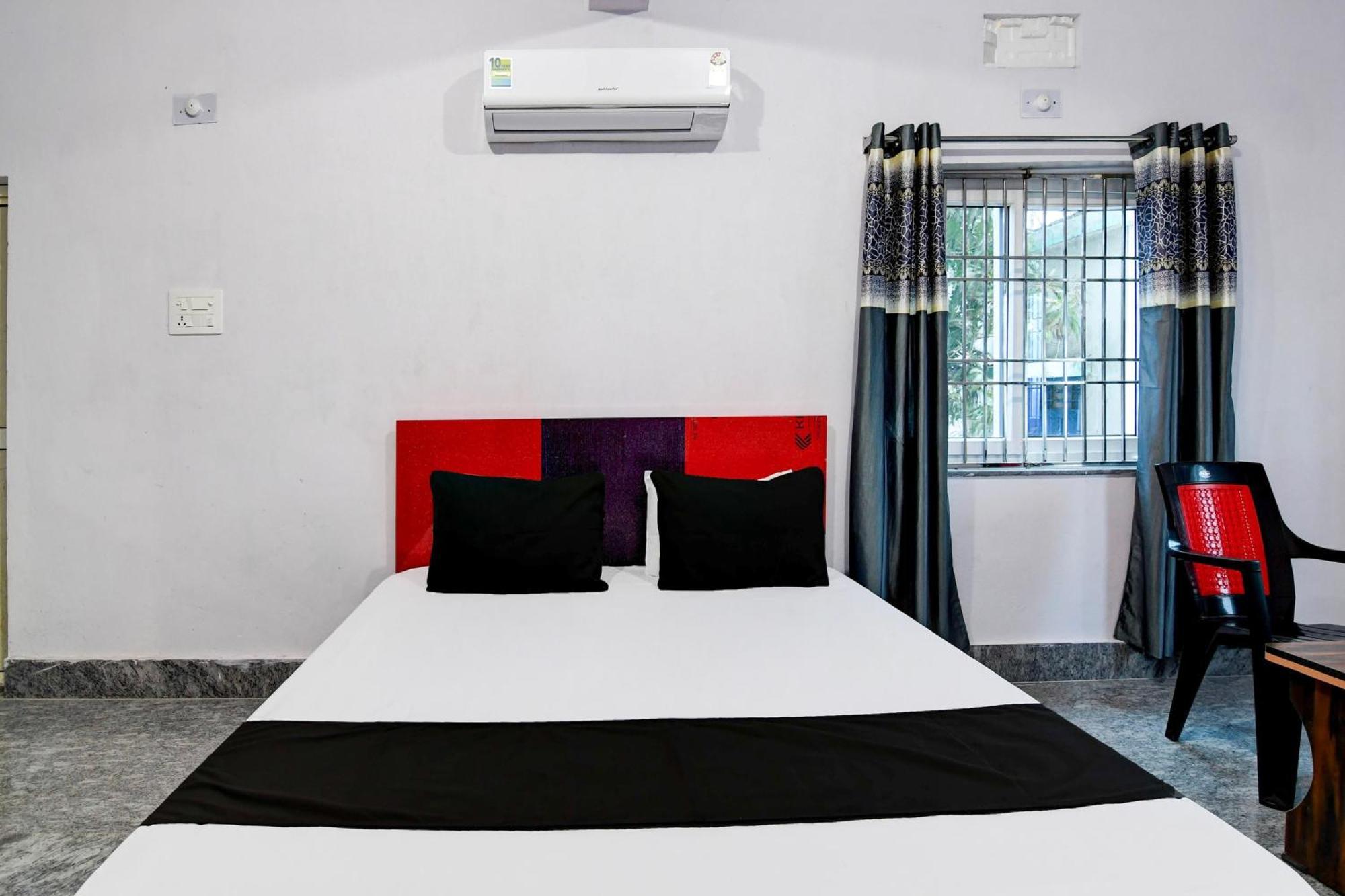 Hotel O Silk City Palace Brahmapur Esterno foto