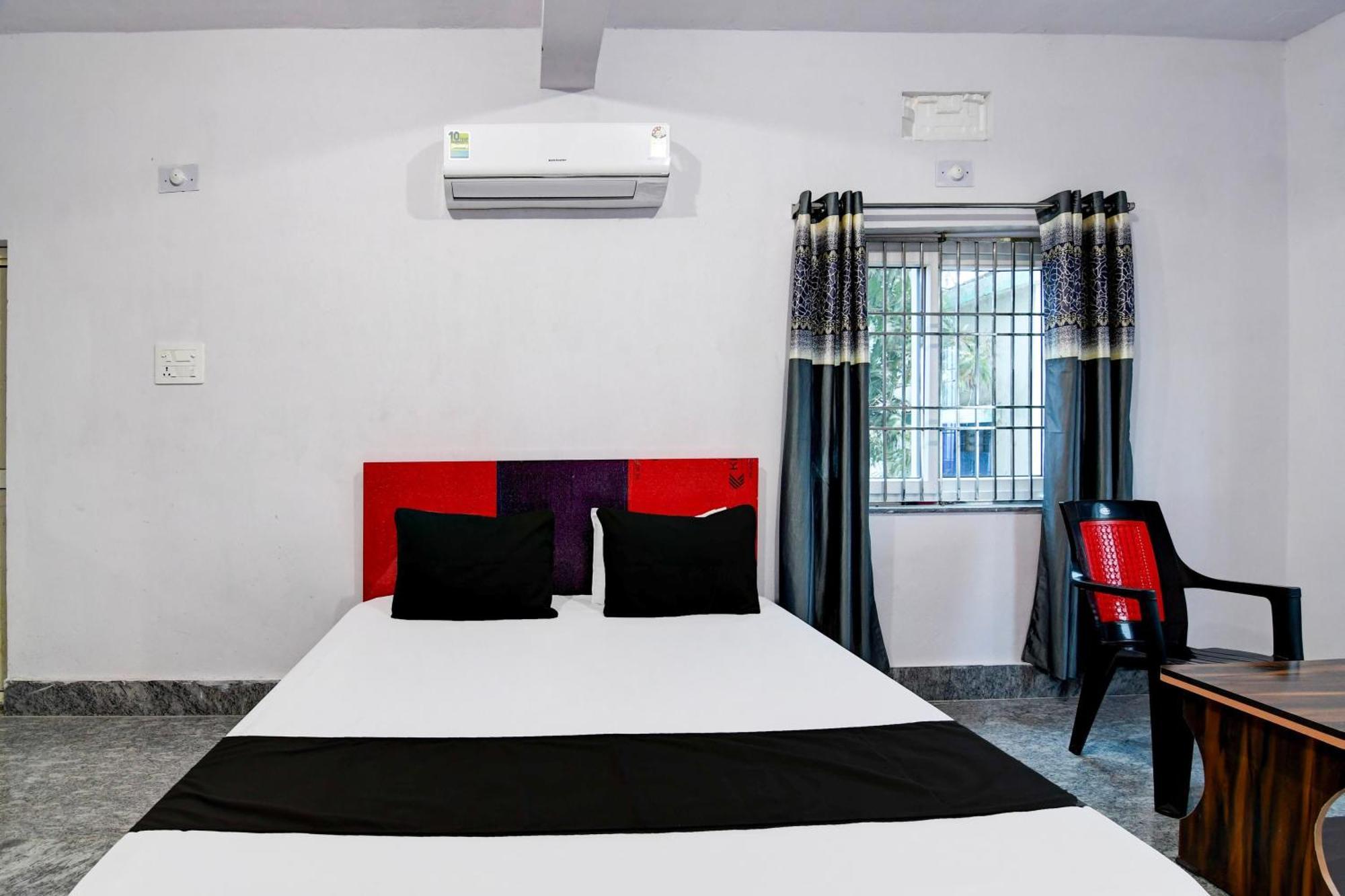 Hotel O Silk City Palace Brahmapur Esterno foto