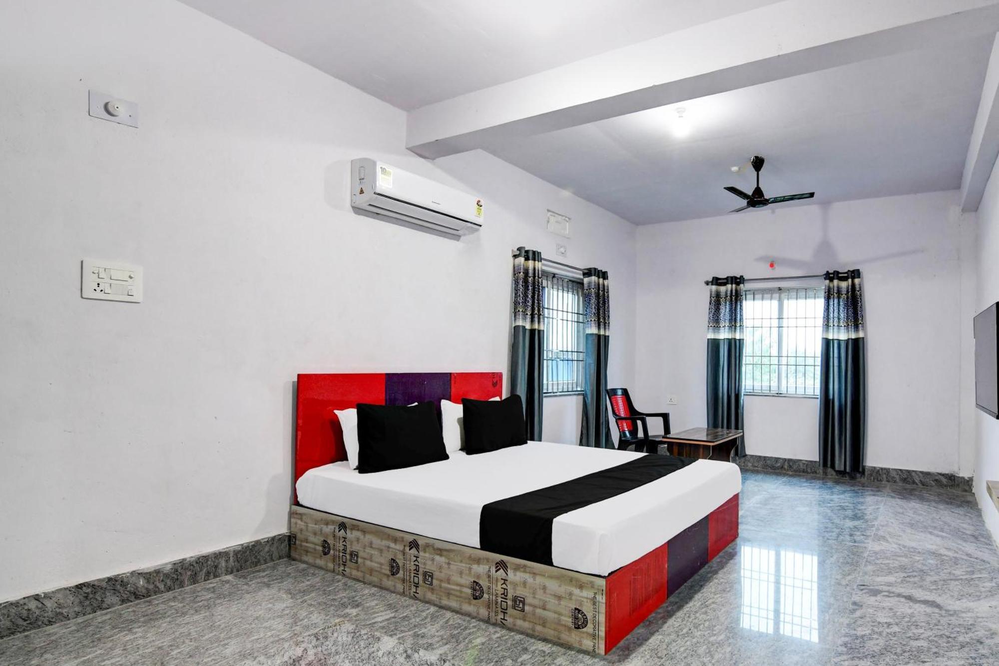 Hotel O Silk City Palace Brahmapur Esterno foto