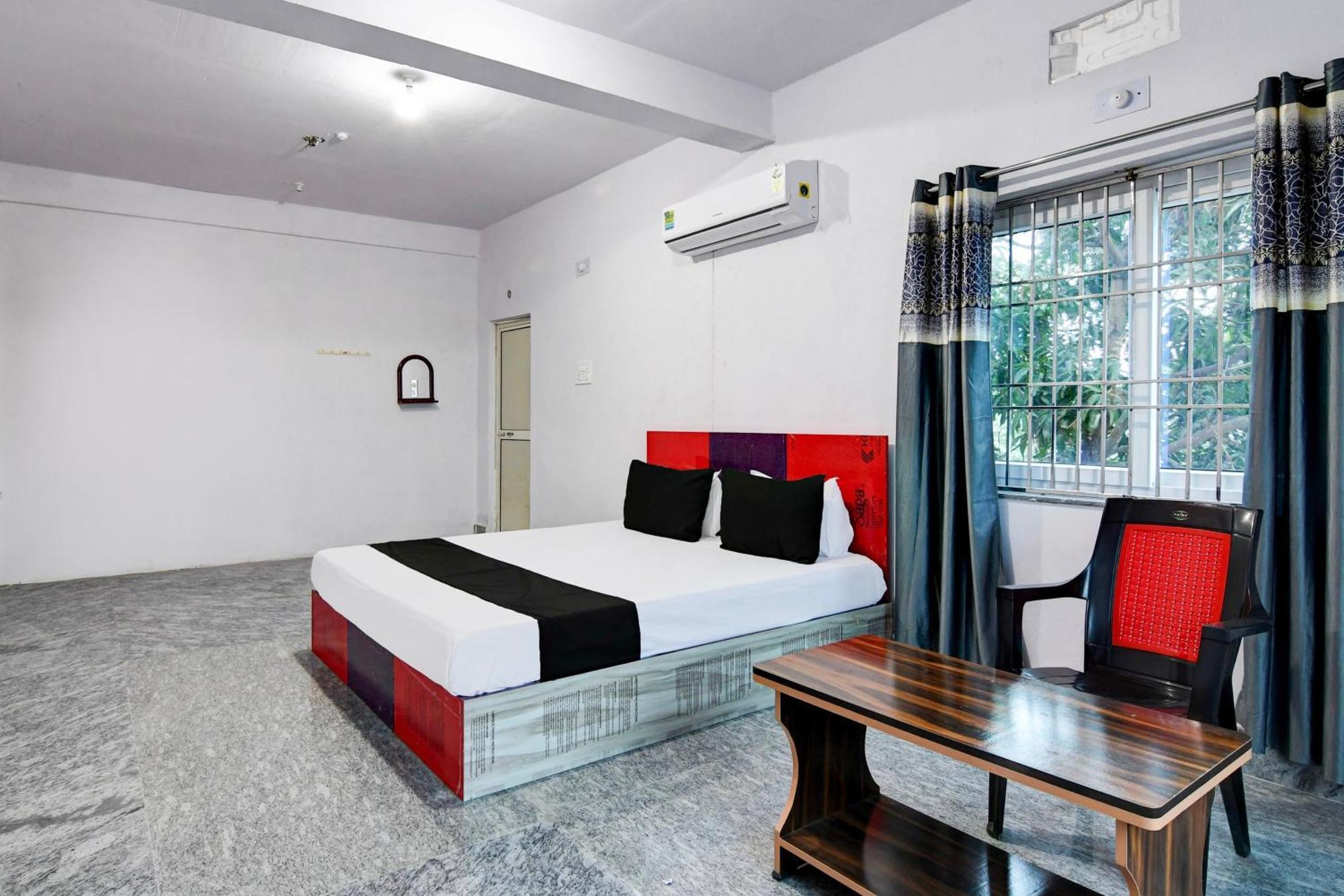 Hotel O Silk City Palace Brahmapur Esterno foto